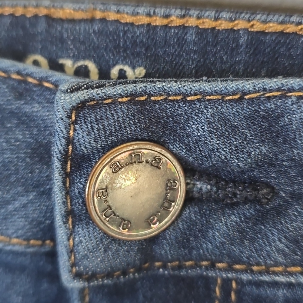 a.n.a Jeans Women's Size 8 Blue Straight Leg Denim Jeans in Blue - Picture 6 of 10